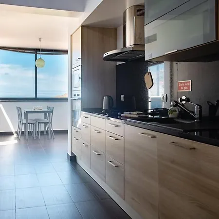 Guestready - A Splendid Sea-view Appartement Caniço