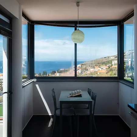 Guestready - A Splendid Sea-view Lägenhet *