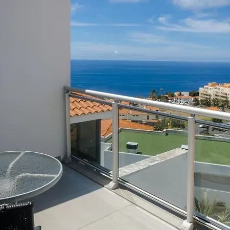 Guestready - A Splendid Sea-view Apartman Caniço